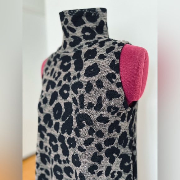 FAB’RIK Sleeveless High Neck Leopard Print Dress! Size S/M (with pockets!) - Picture 7 of 12